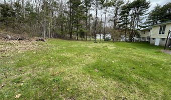 562 Post Rd, Wells, ME 04090