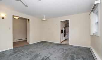 831 S Mitchell Ave, Arlington Heights, IL 60005