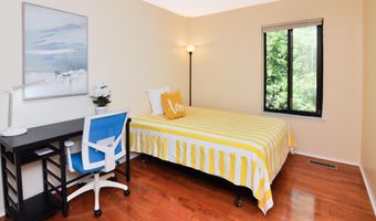 609 Watersedge Dr, Ann Arbor, MI 48105