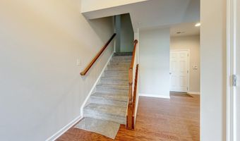 22635 NORWALK Sq, Ashburn, VA 20148