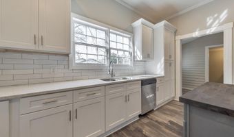 112 Cherry St, Adairsville, GA 30103