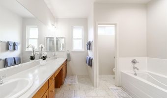 48 Hoku Puhipaka St, Kahului, HI 96732