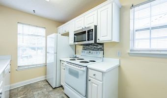 2741 McLain Ln, Albany, GA 31707