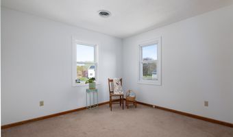 5 Pondside Pl, Cheshire, CT 06410