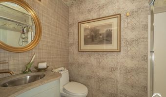 364 E 1600 Rd, Baldwin City, KS 66006