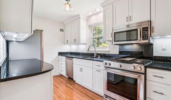 6200 VERNE St, Bethesda, MD 20817