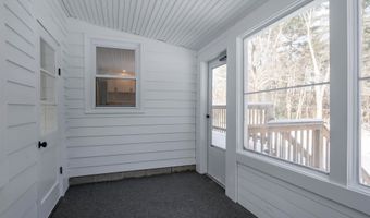 437 Chester Rd, Auburn, NH 03032