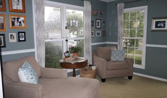 1900 Waverly Ln, Algonquin, IL 60102