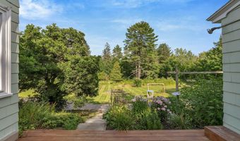 345 W Auburn Rd, Auburn, ME 04210