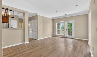 4850 EISENHOWER Ave 202, Alexandria, VA 22304