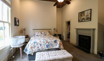 526 Academy St, Bainbridge, GA 39819