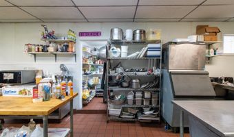 18 Cross St, Brighton, VT 05846