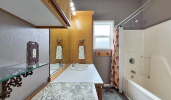 914 EASY St, Brookings, OR 97415