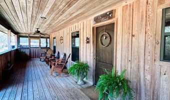 1651 Linden Rd, Apalachicola, FL 32320