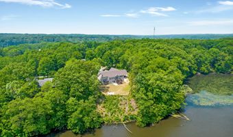 1663 Fairview Dr, Allegan, MI 49010