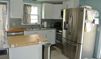 4 Eden Park Dr, Cranston, RI 02910