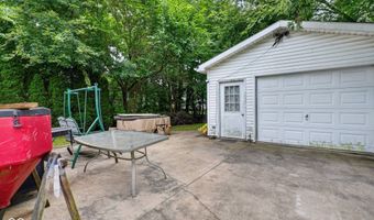 2607 E 8th St, Anderson, IN 46012