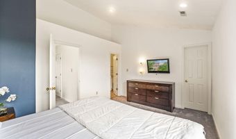 21071 MOSSY GLEN Ter, Ashburn, VA 20147