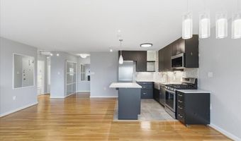 1300 S ARLINGTON RIDGE Rd 618, Arlington, VA 22202