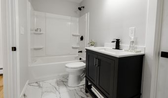 27 Washington St, Ashland, NH 03217