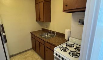 1121 ARLINGTON Blvd 209, Arlington, VA 22209