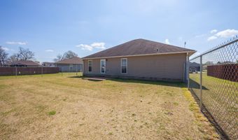 255 N Taylor Dr, Bells, TN 38006