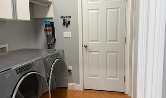 355 Woodside Ct, Batesville, IN 47006