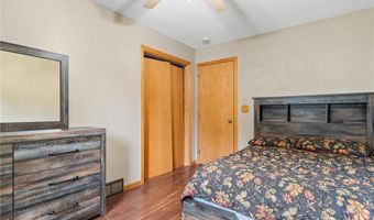 901 Geneva Dr, Alexandria, MN 56308