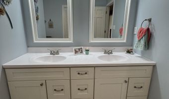 1201 Lake Dr, Amory, MS 38821