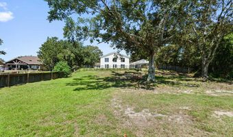 2421 S Shore Dr, Biloxi, MS 39532