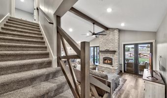 1409 Hunters Point Dr, Gardnerville, NV 89410