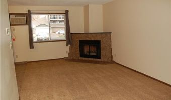 7600 157th St W 105, Apple Valley, MN 55124