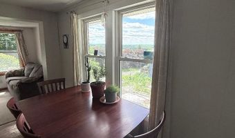 64 Oxford St, Augusta, ME 04330