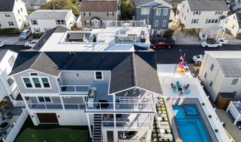 18 Mea Ln, Beach Haven, NJ 08008