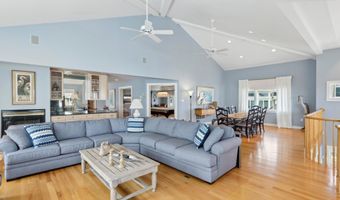 160 73rd St, Avalon, NJ 08202