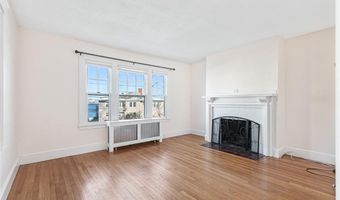 118 Ocean Ave, Cranston, RI 02905