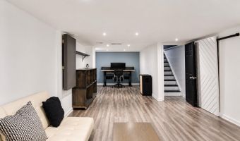 1844 S JEFFERSON St, Appleton, WI 54915