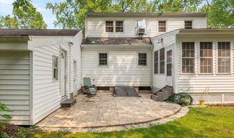 9 Sunset Dr, Altamont, NY 12009
