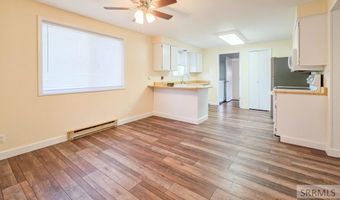 453 Yvonne St, Arco, ID 83213