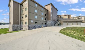 570 Linden Dr 104, Arnolds Park, IA 51331