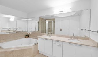 3131 NE 188th St 2-1005, Aventura, FL 33180