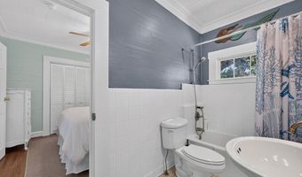 134 Sawyer Ln, Apalachicola, FL 32320
