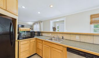 38 Mary Carroll St, Auburn, ME 04210