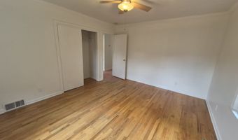 2 Dixon Rd, Danbury, CT 06811