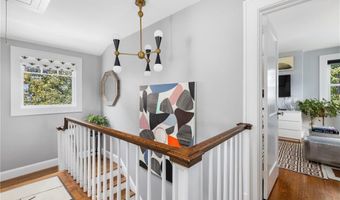 41 Hunter Ave, Newport, RI 02840