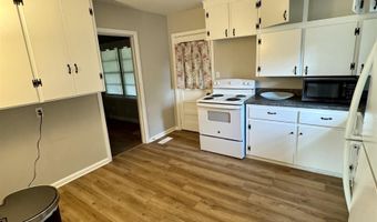 318 Spring St, Athens, AL 35611