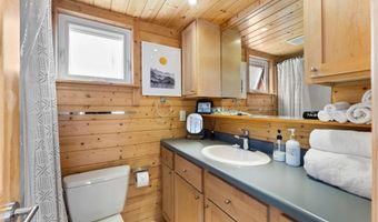 9586 Alto Dr, La Mesa, CA 91941