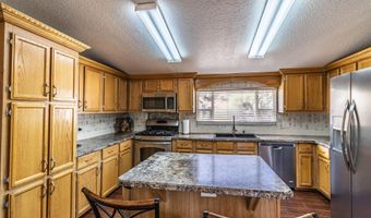1209 MANGUM Rd, Bloomfield, NM 87413