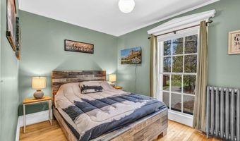 840 Broadway, Bangor, ME 04401