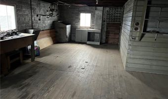 329 S Market St, Amsterdam, OH 43903